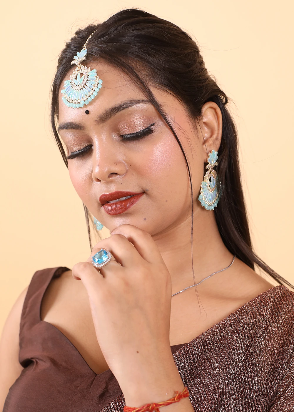 Glamaa Beautiful floral pendant with earing